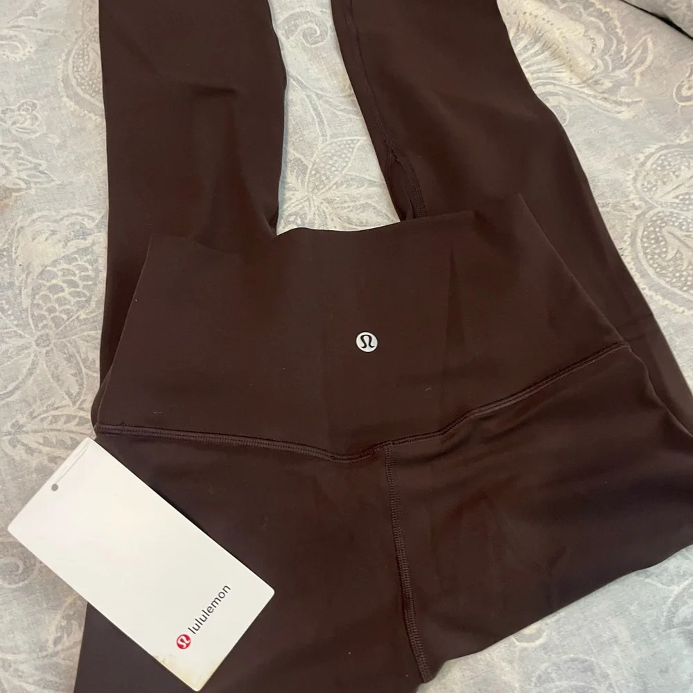 New lululemon Align HR Crop 23” - Picture 3 of 7